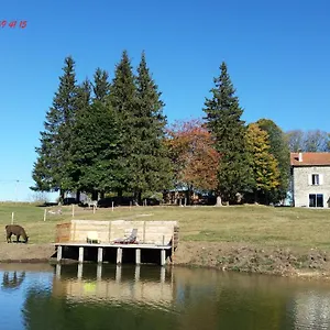 https://domaine-du-mas-du-taillet.hotels-rhonealpes.com